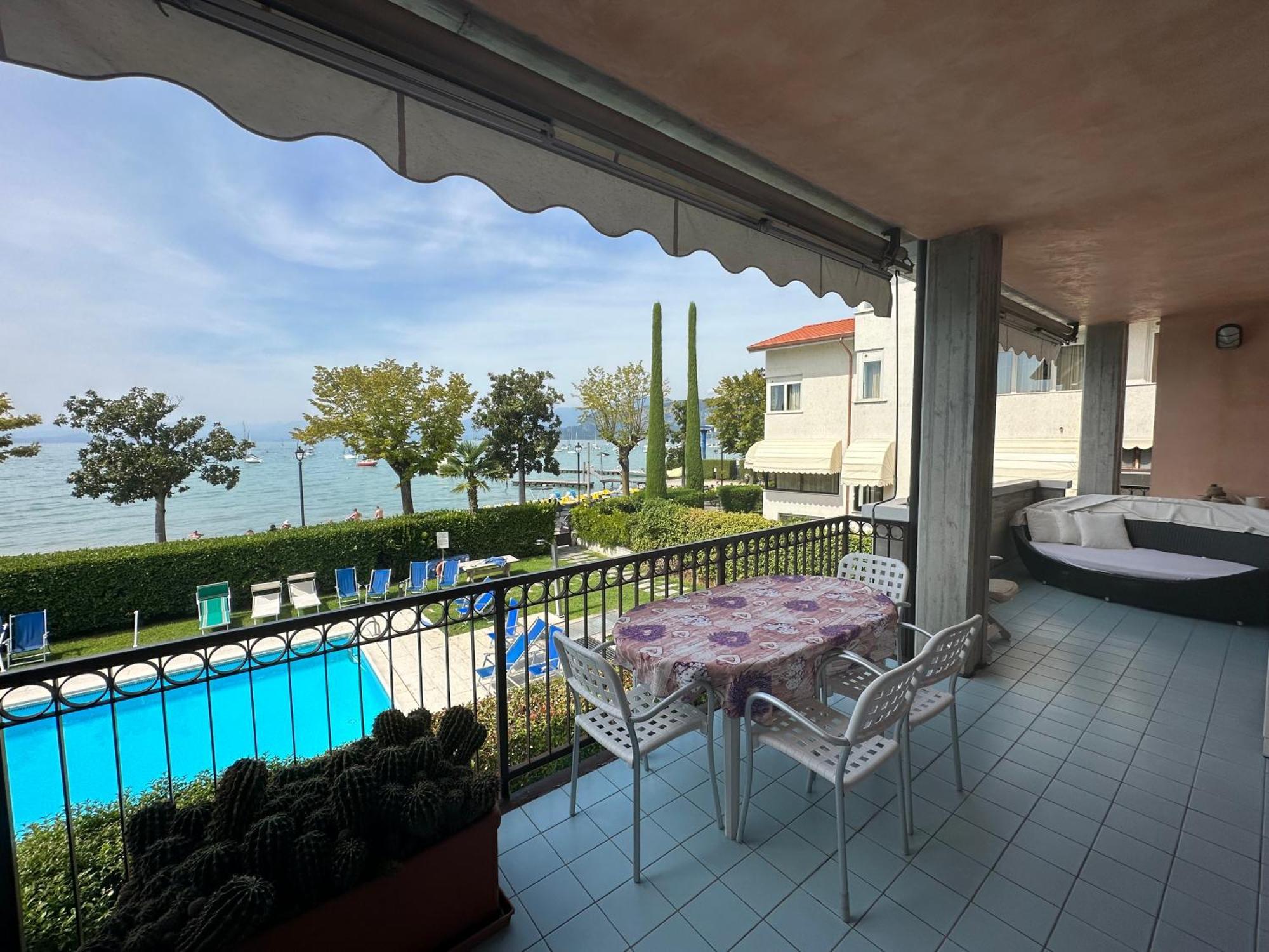 Apartments Rainer - Front Lake Bardolino Extérieur photo