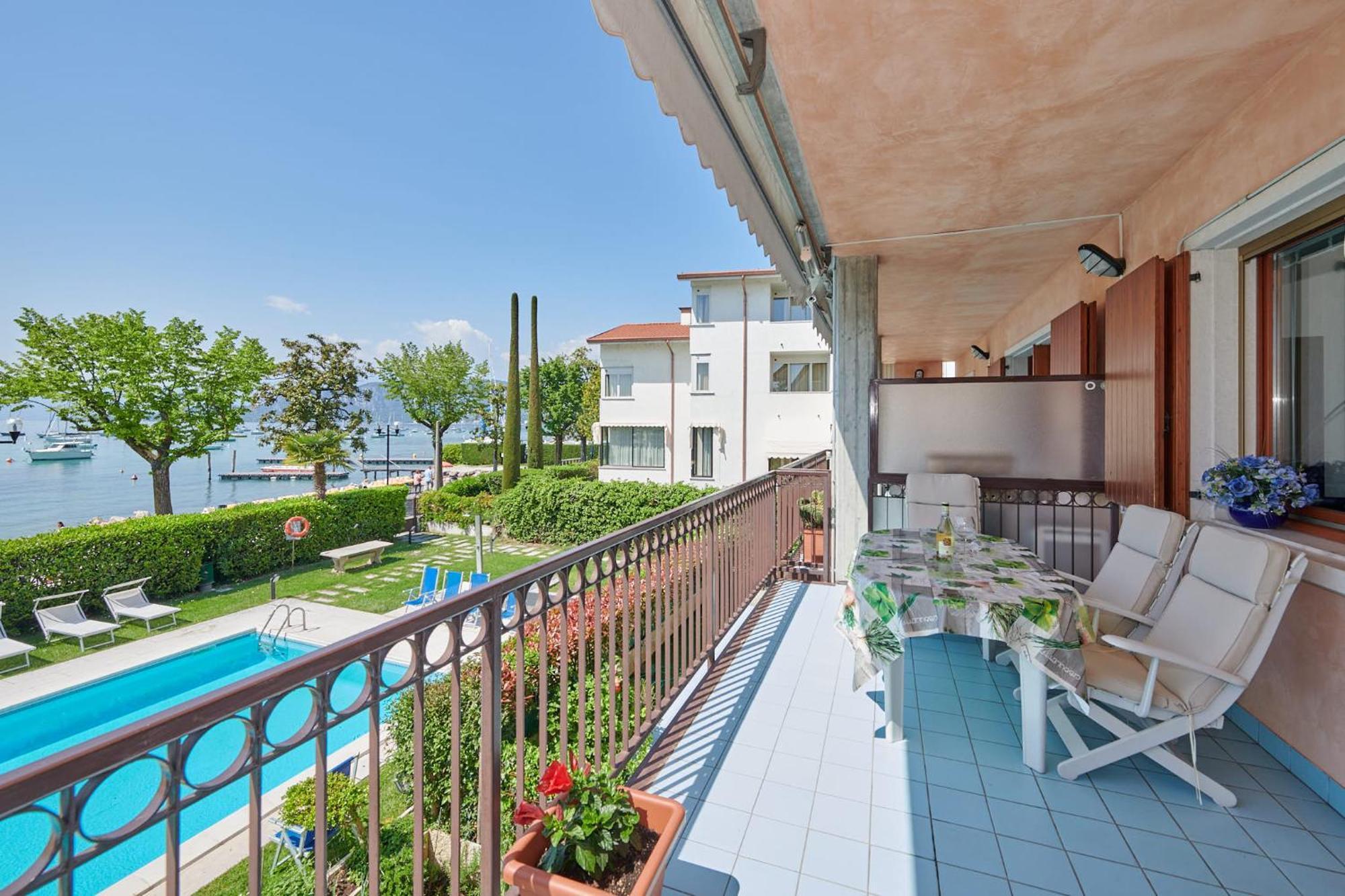 Apartments Rainer - Front Lake Bardolino Extérieur photo