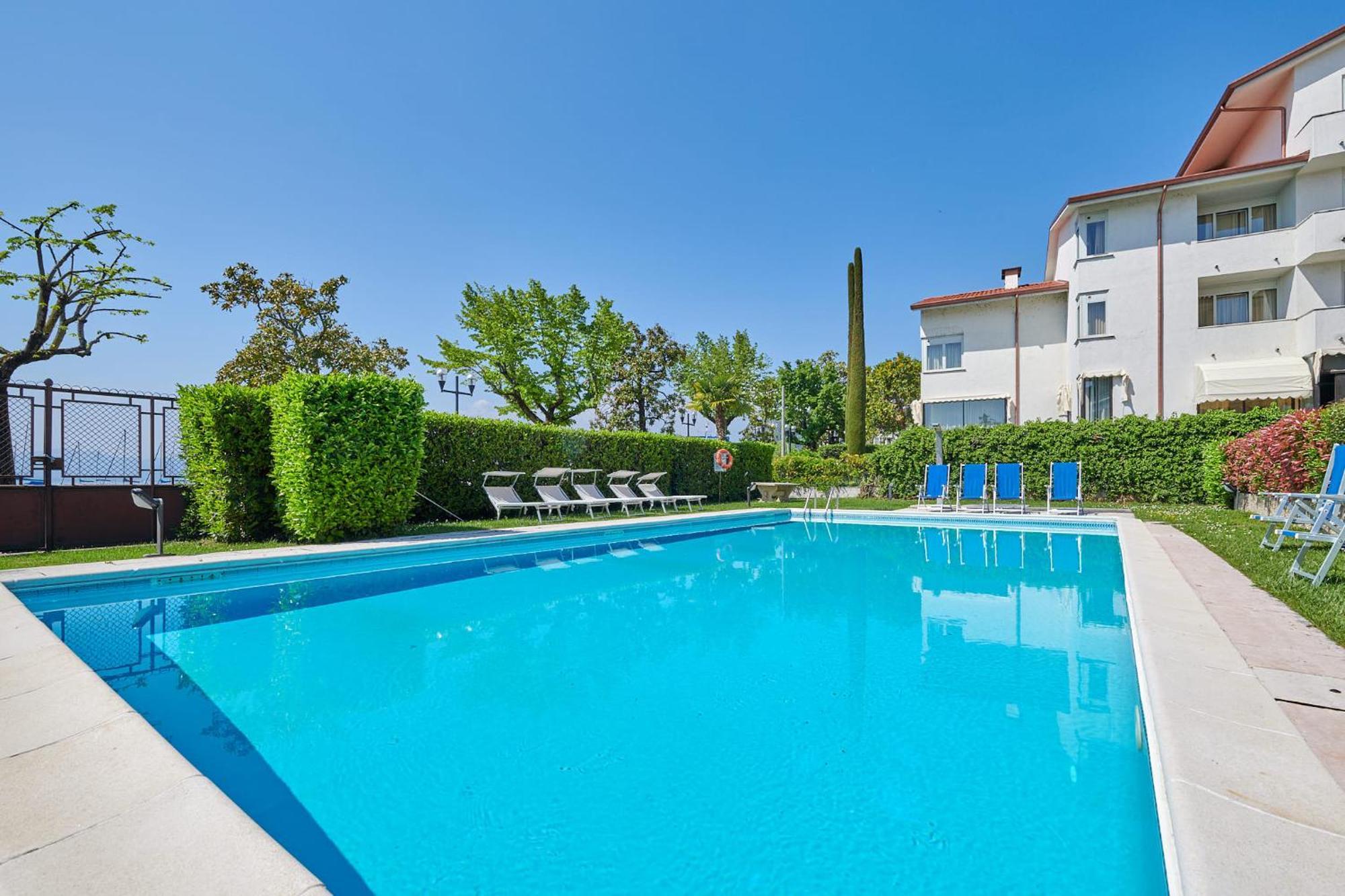 Apartments Rainer - Front Lake Bardolino Extérieur photo