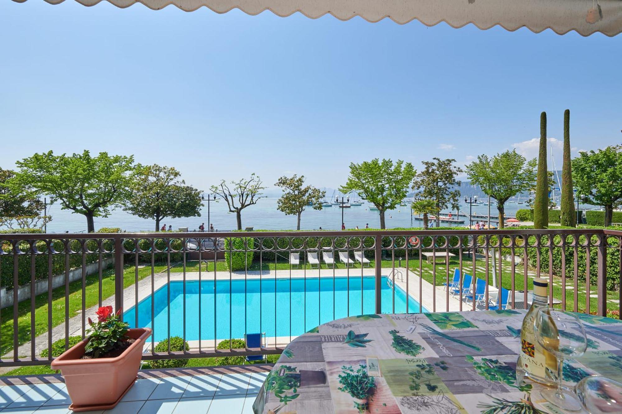 Apartments Rainer - Front Lake Bardolino Extérieur photo